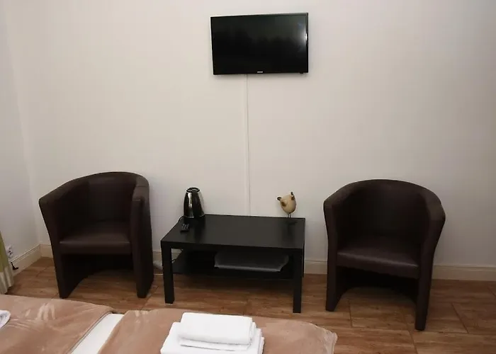 Dworek Gora I Kura * Brenna