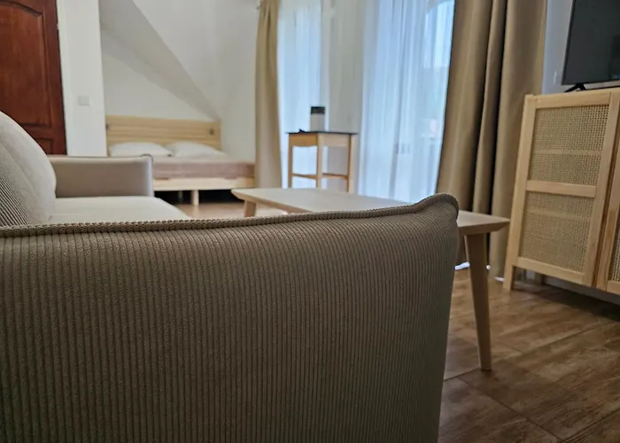 Pansiyon Dworek Gora I Kura *